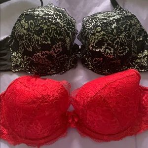 Two beautiful underwire bras US 40D